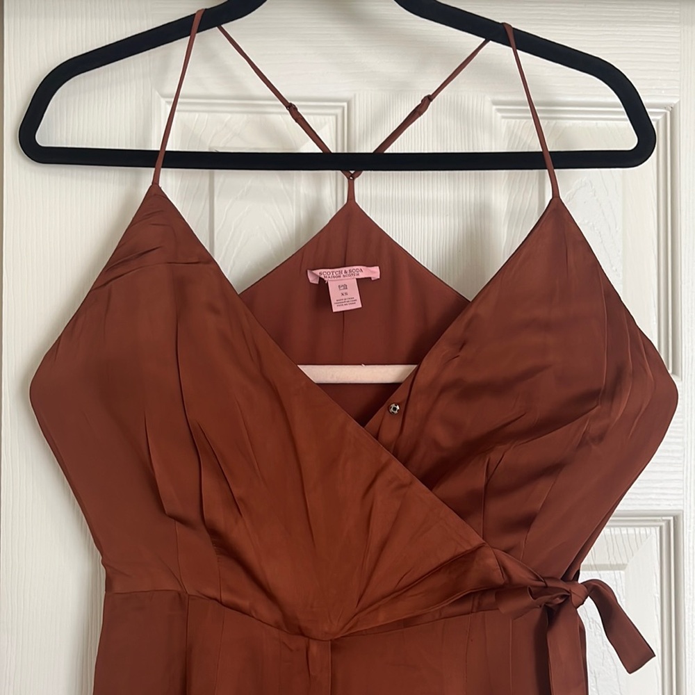 Scotch & Soda
Jumpsuit aus Viskose in cognac XS